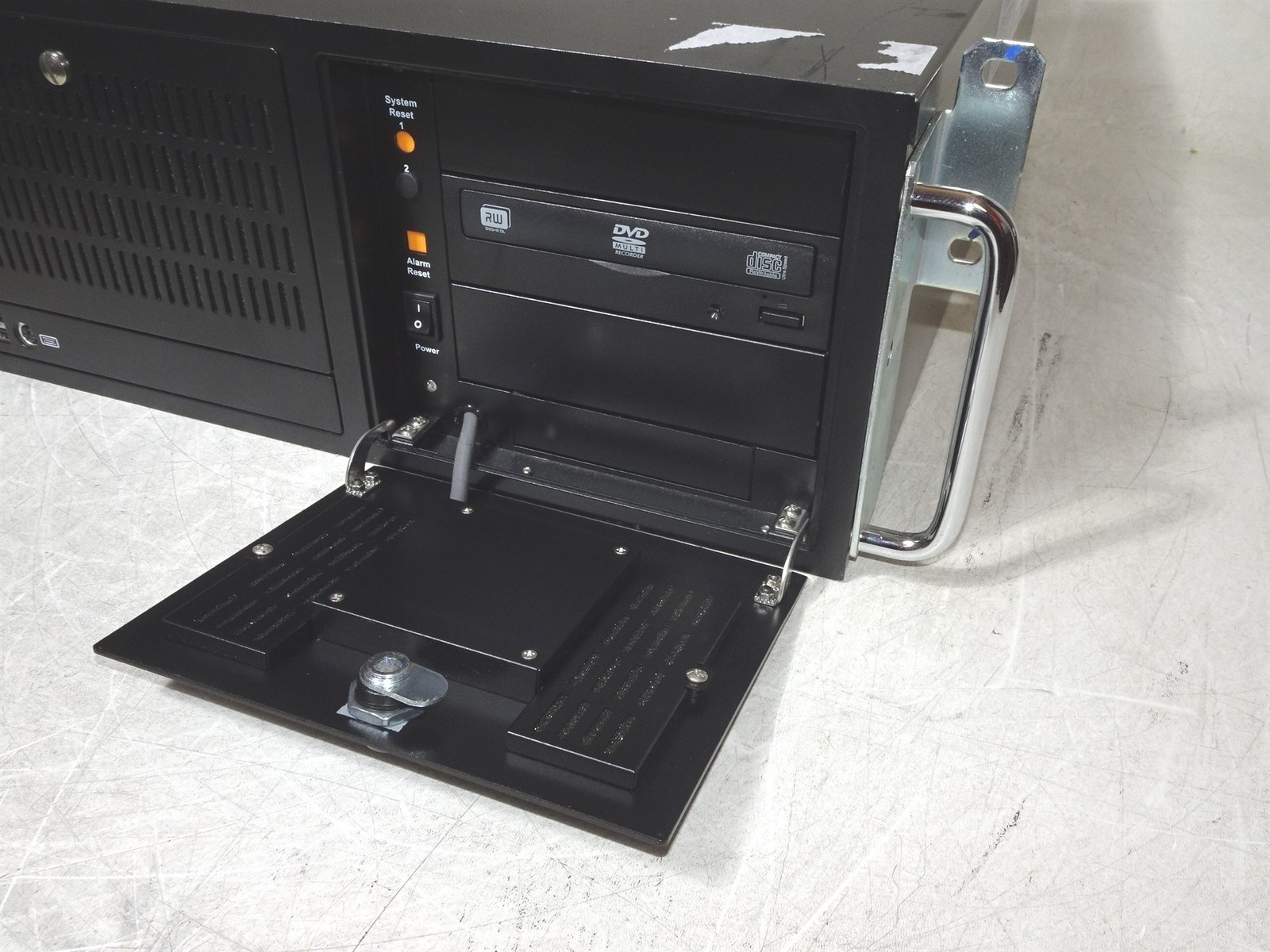 Advantech ACP-4000-RTAC2 Chassis w/ PCA-6114P12X Backplane