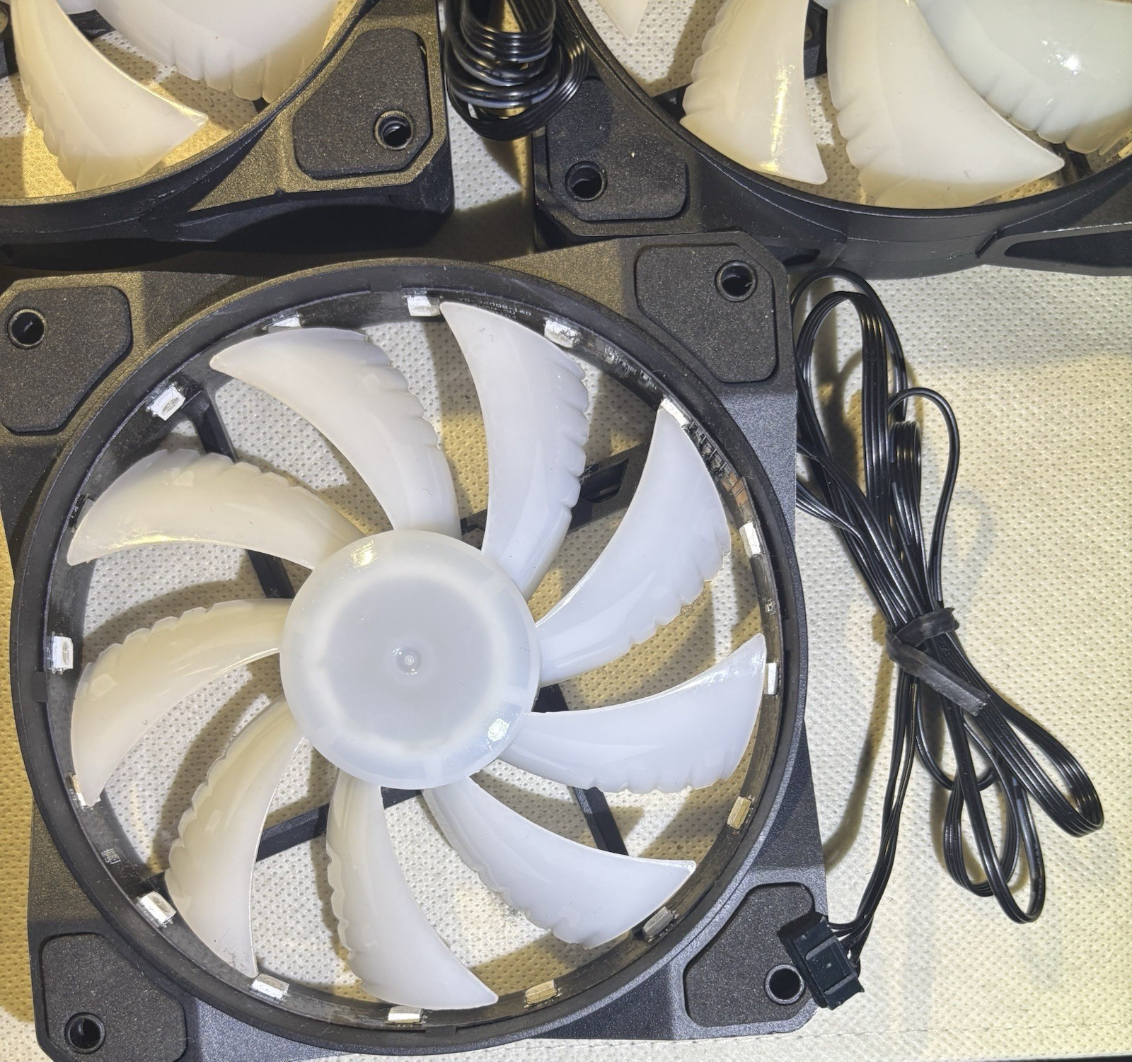 READ – Lot of 3 Fans 6PIN PWM 1500RPM 12V RGB LED W/Remote – Computer PC Cooling