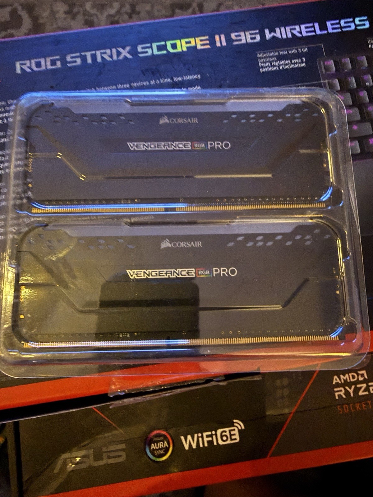 Corsair Vengeance RGB Pro 32GB (2x16GB) DDR4-3000 DIMM RAM CMW16GX4M2D3000C16