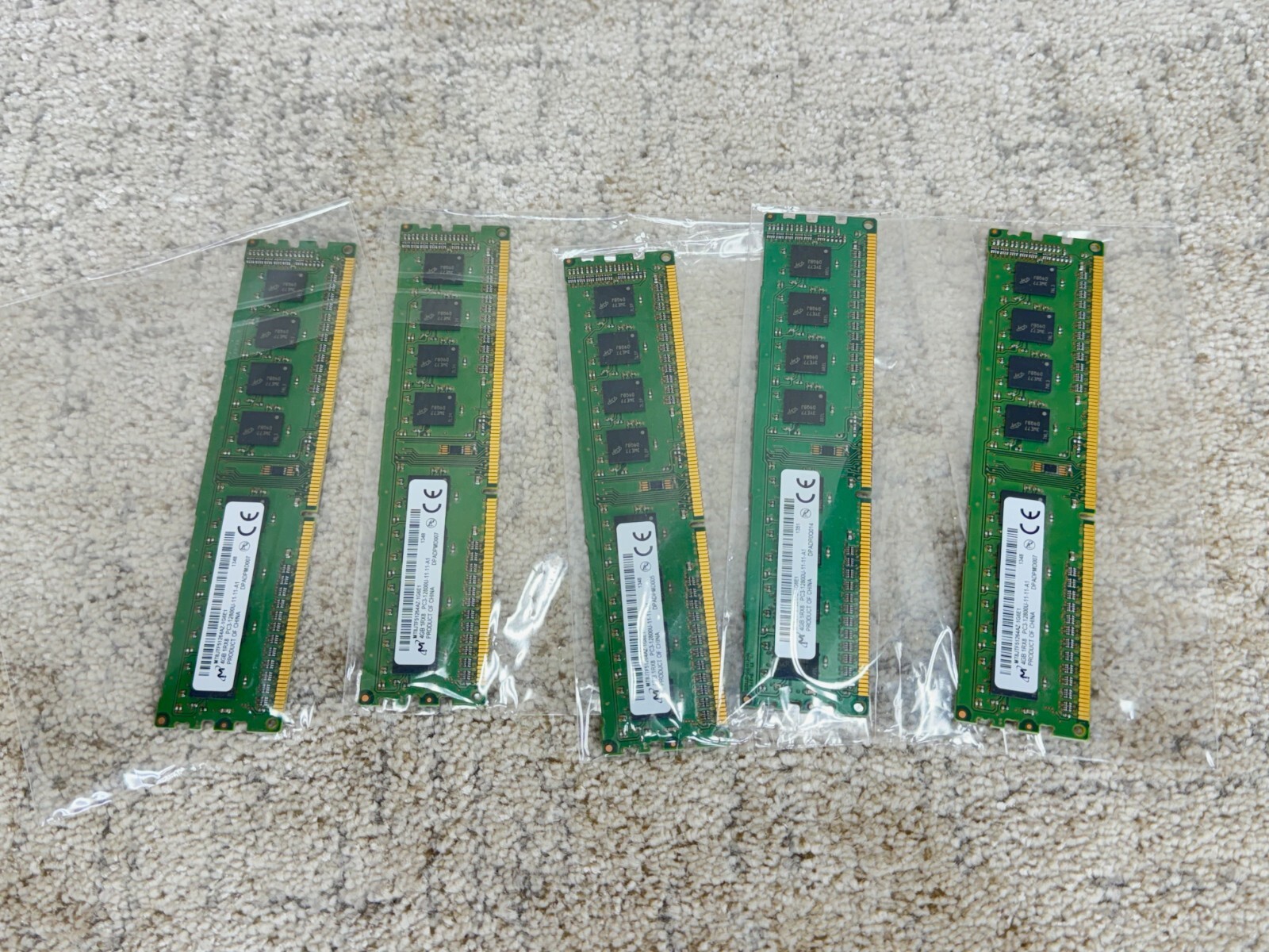 20GB (Lot 5 x 4GB) Micron MT8JTF51264AZ-1G6E1 DDR3 1600 / DIMMs PC3-12800U 1Rx8