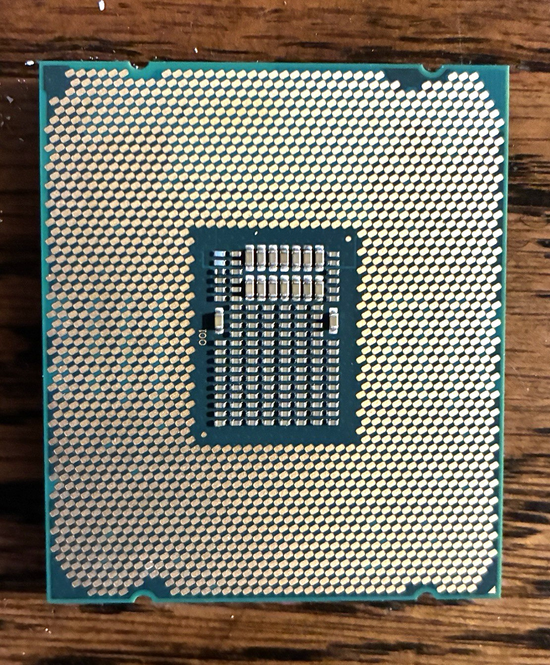 Intel Xeon W-2145 3.70GHz 8-Core 11 MB LGA2066 Server CPU Processor SR3LQ