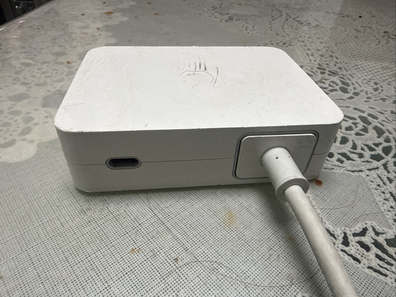 Original Apple A1082 23″ HD Cinema Display 90W Adapter Power Supply A1097