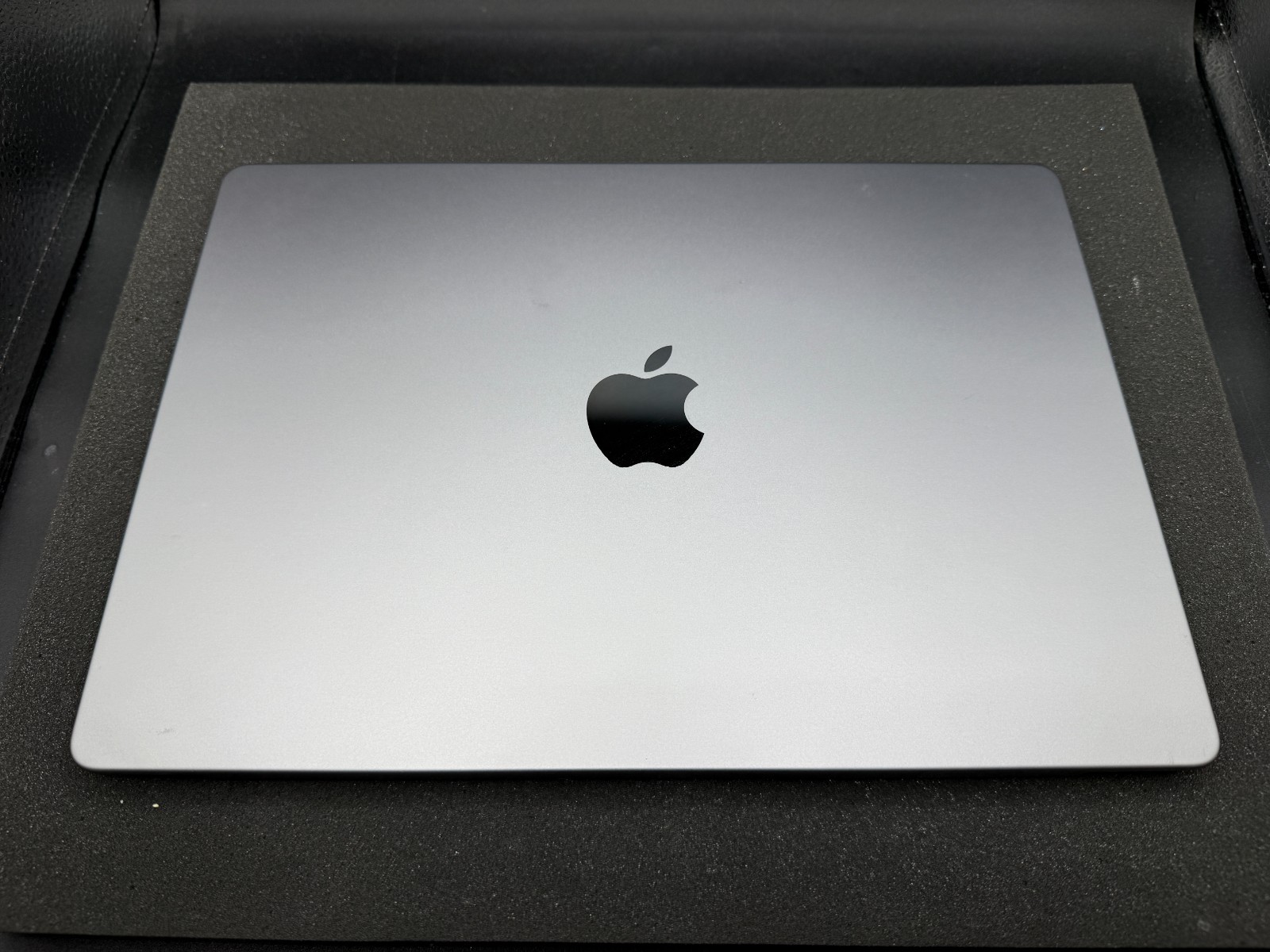 Screen Replacement for Apple MacBook Pro 14″ A2442 (2021) Space Gray