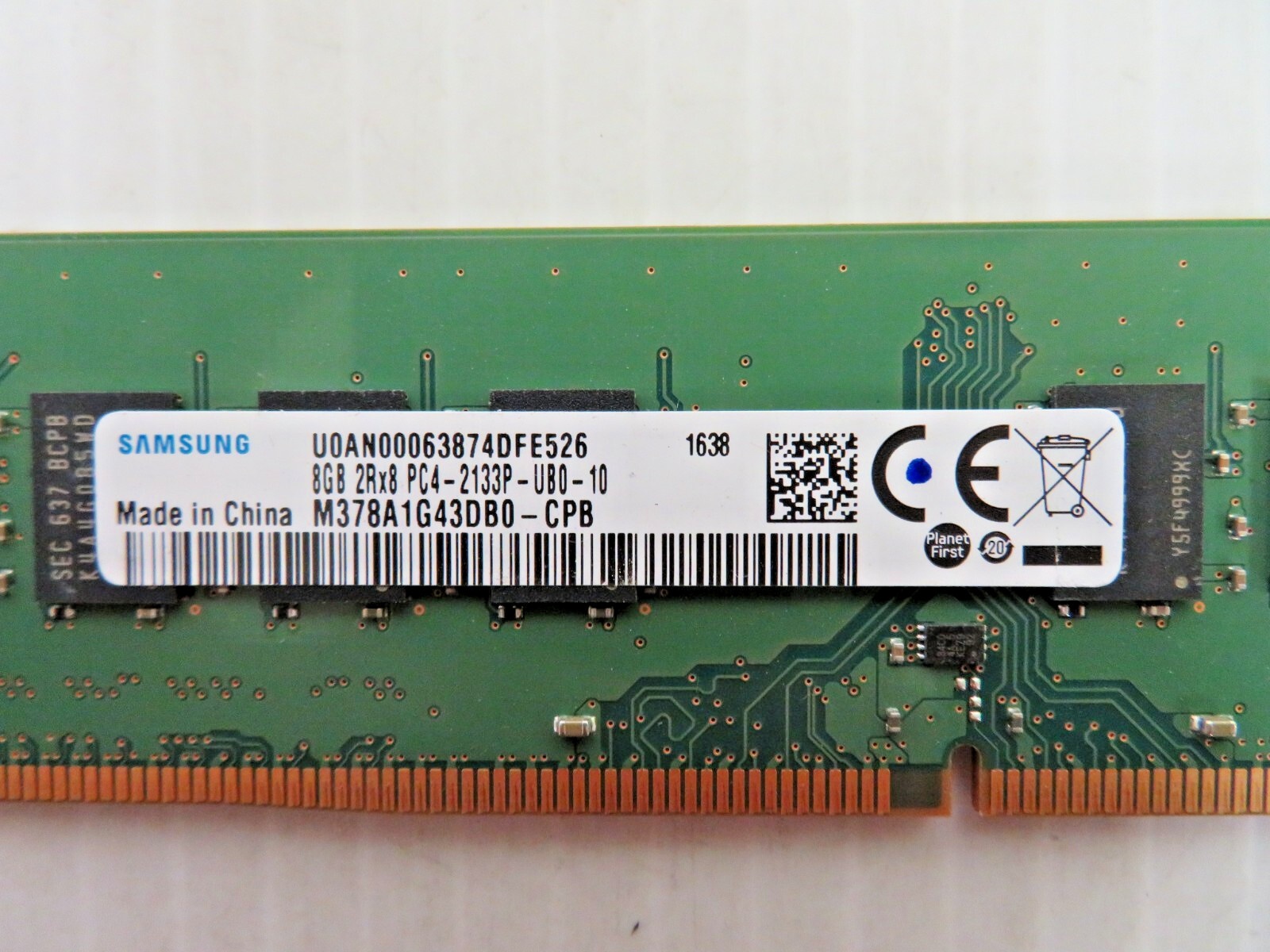 Samsung 8GB (1x8GB) PC4-17000 DDR4 2133MHz 2Rx8 Non-ECC RAM M378A1G43DB0-CPB