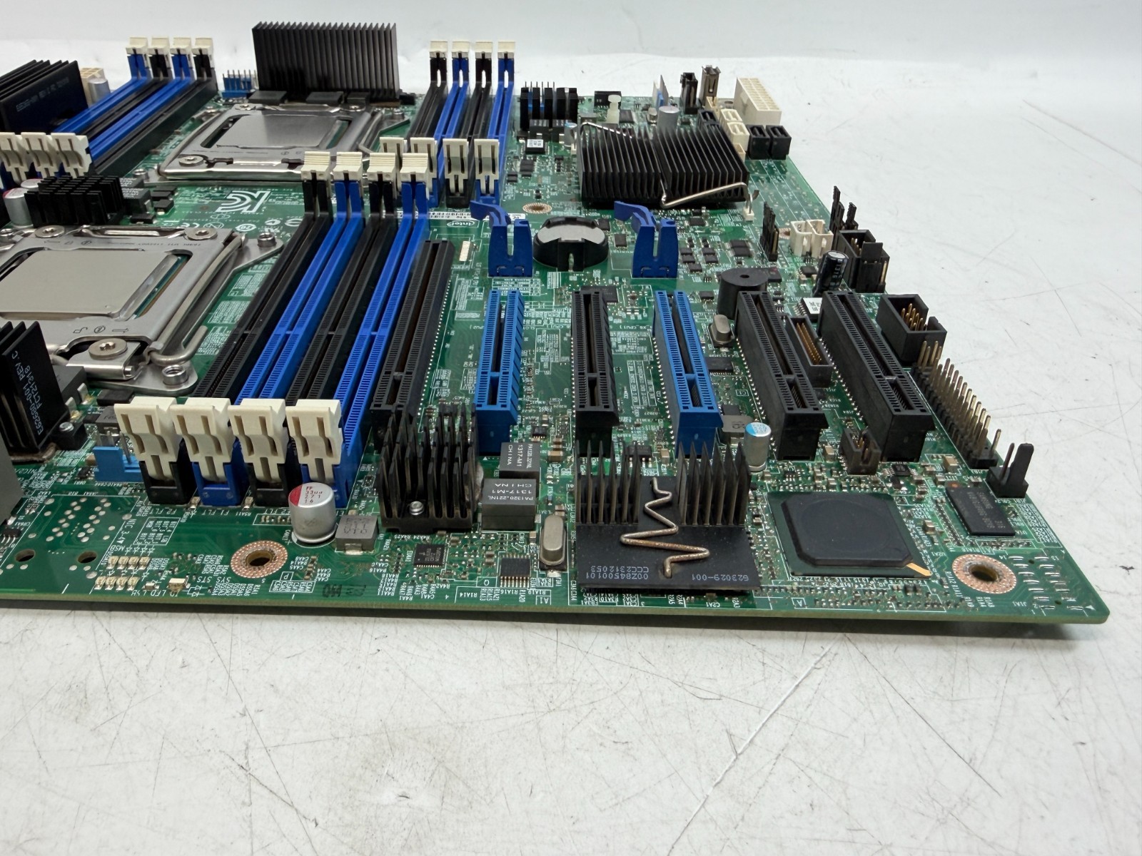 Intel S2600CP2 G56797-510 Intel LGA 2011 2x Xeon E5-2680V2 DDR3 ECC