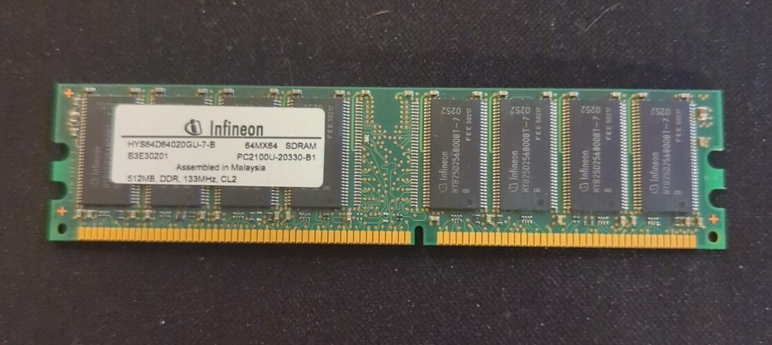 INFINEON HYS64D64020GU-7-B 64MX64 SDRAM 512mb DDR 133MHz PC2100 RAM