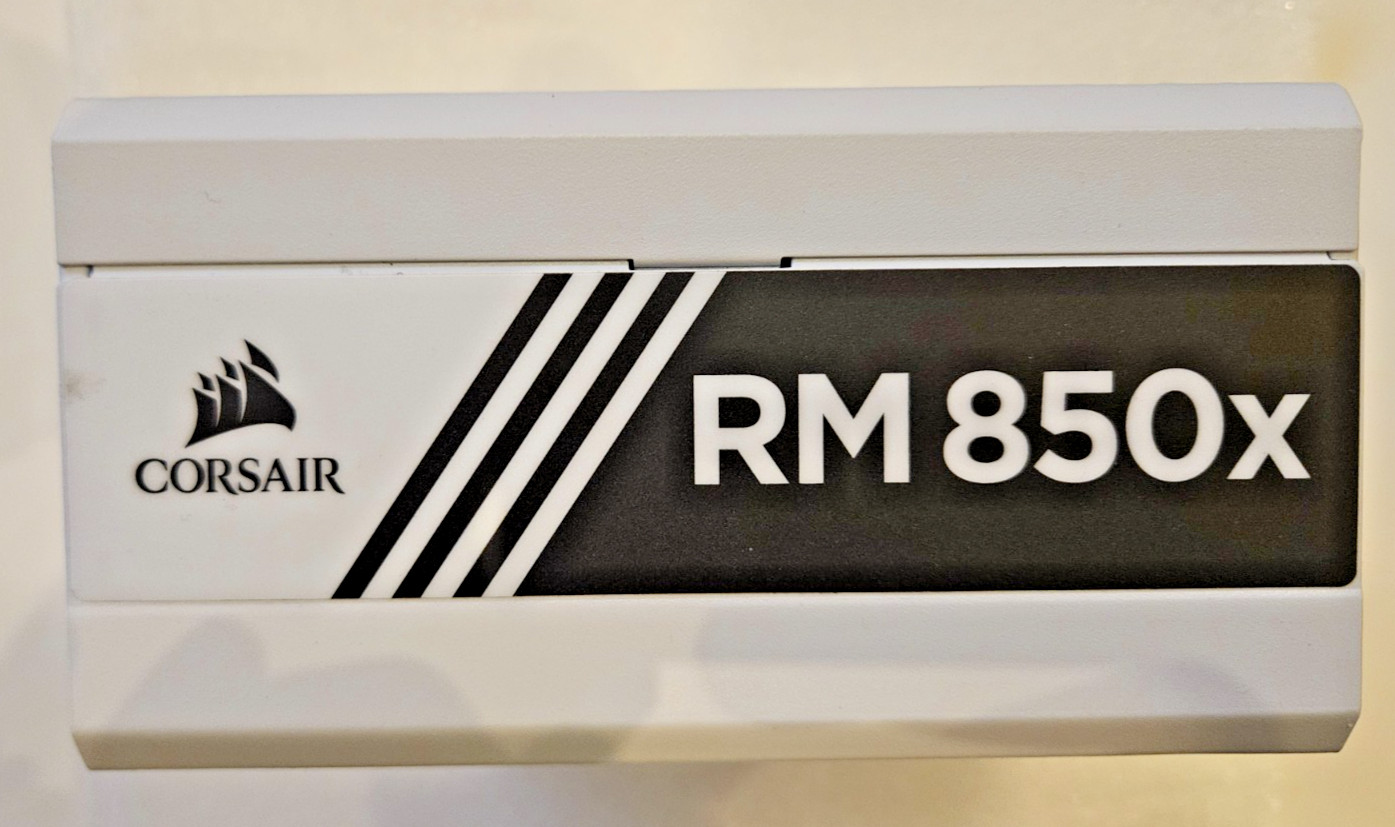 Corsair RMX White Series RM850x 850 Watt 80+ Gold Certified Fully Modular Power