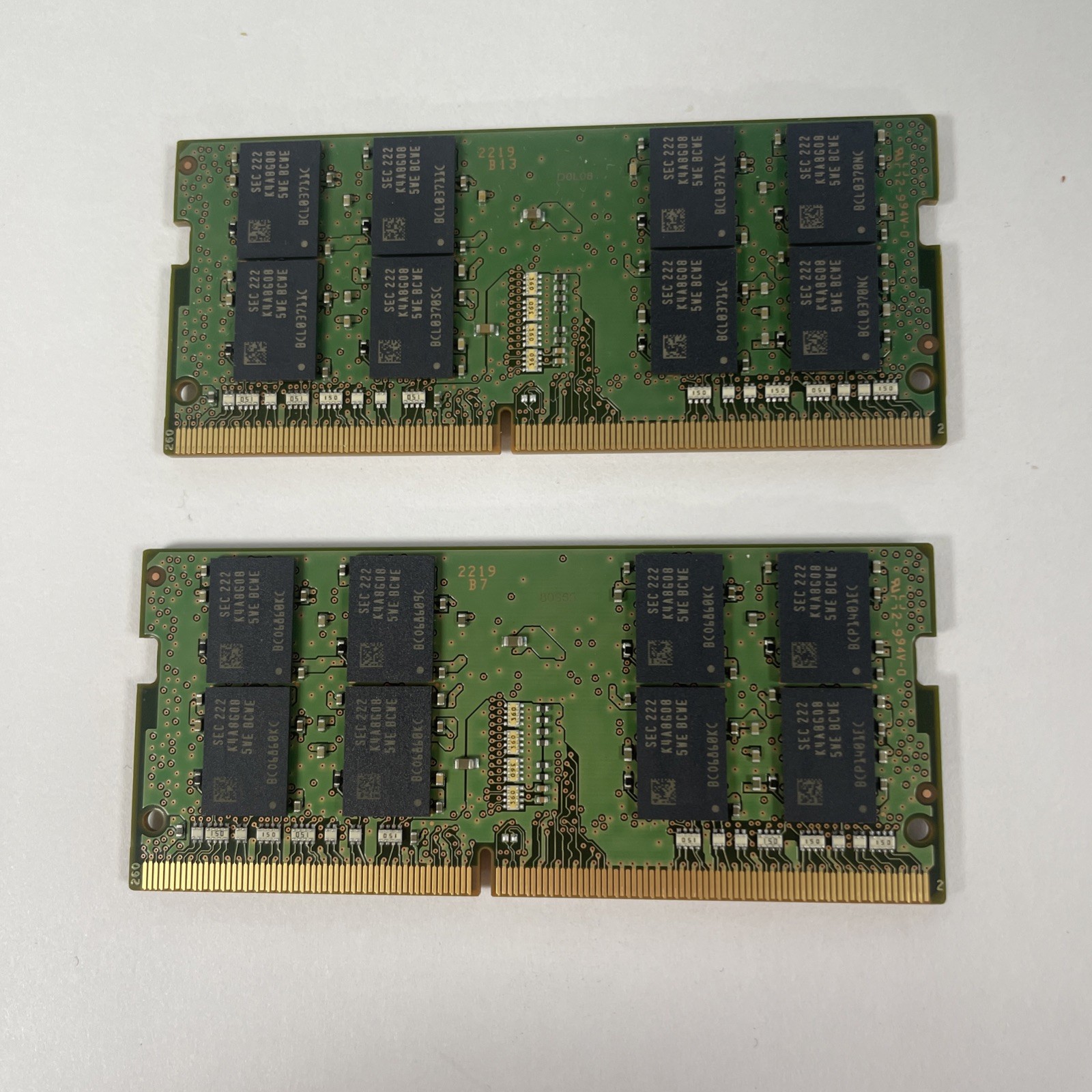 LOT OF (2) Samsung 16GB 3200MHz 2Rx8 DDR4 PC4-3200AA M471A2K43EB1-CWE 32GB