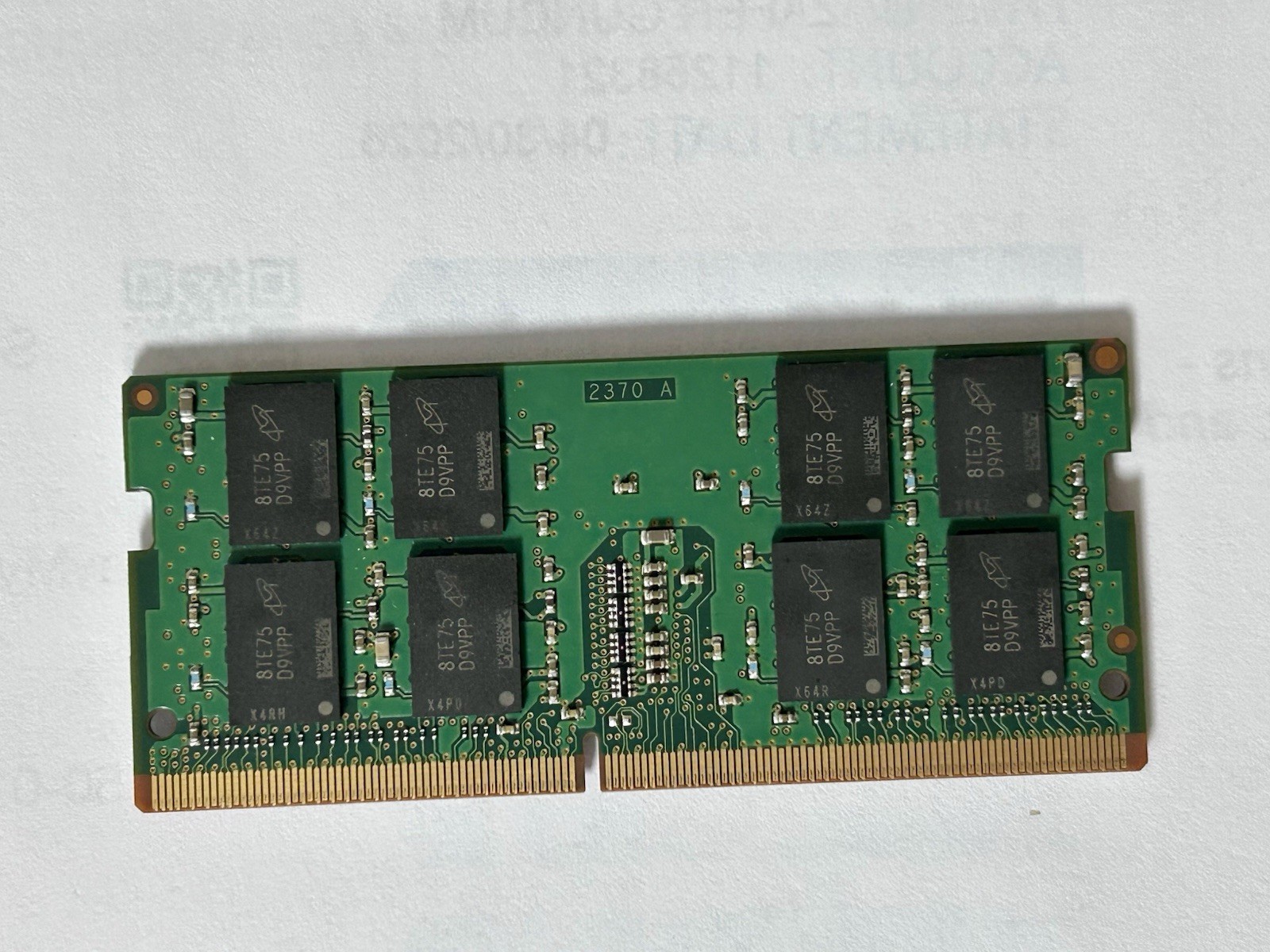 Micron 16GB DDR4 2666MHz PC4-21300 SODIMM Laptop Memory RAM MTA16ATF2G64HZ-2G6E1