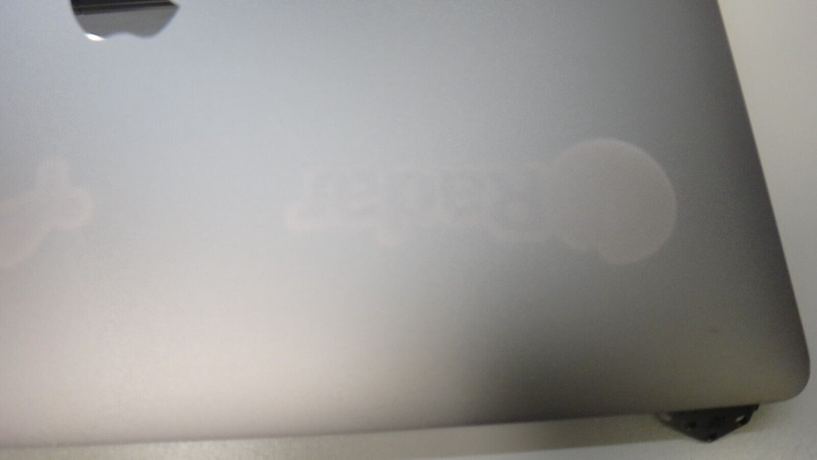 Genuine Apple Macbook Pro 15″ A1707 2016 2017 LCD Screen (Silver)Grade C READ