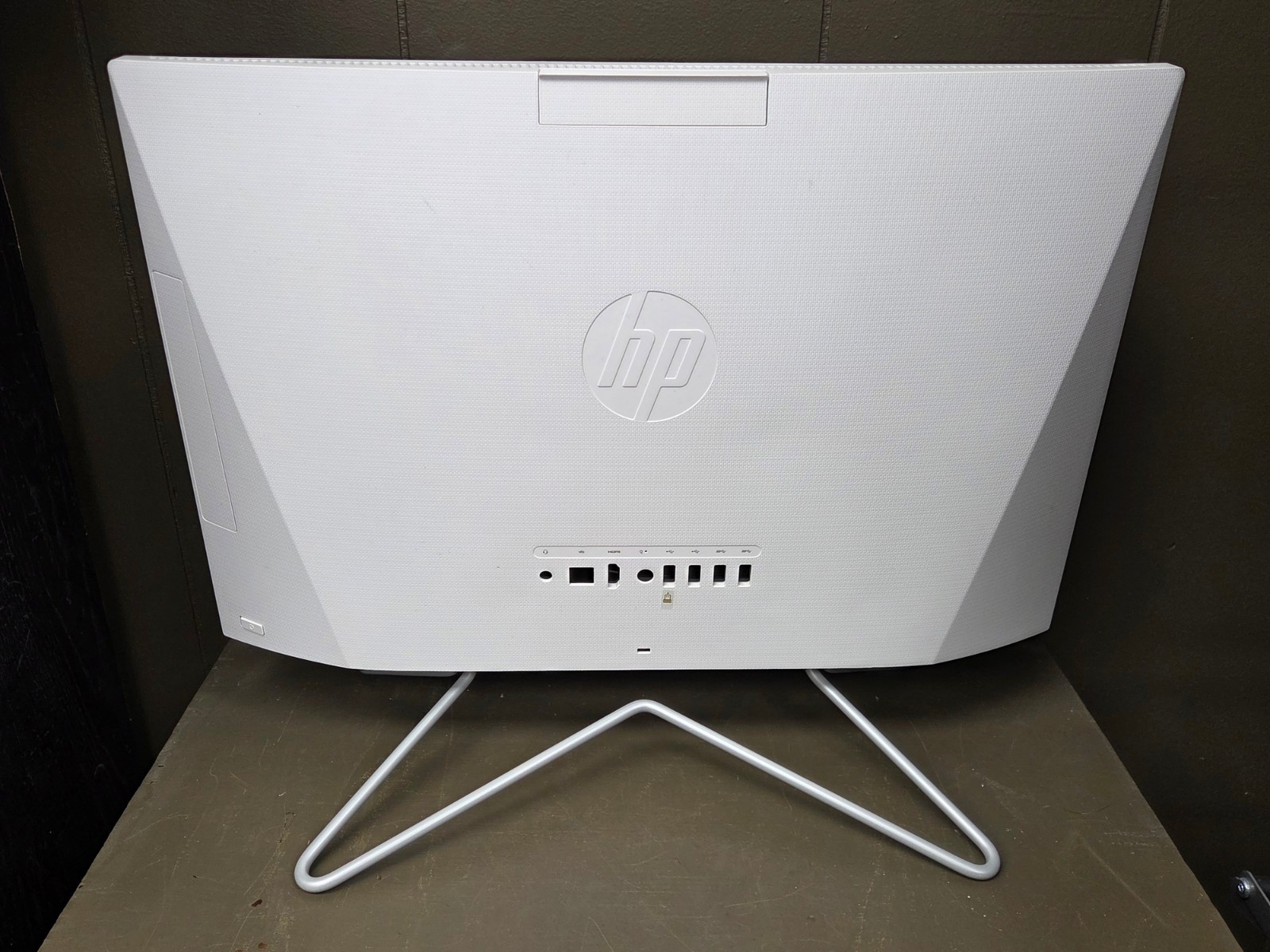 HP All-In-One PC 22-DD0224 Back Casing w/ Stand RL120