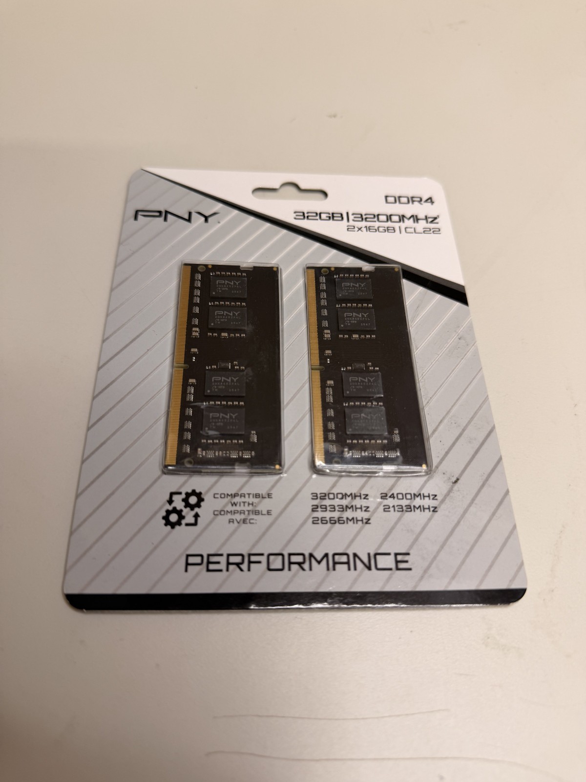 pny performance 32gb (2x16gb) ddr4 dram 3200mhz (pc4-25600) cl22