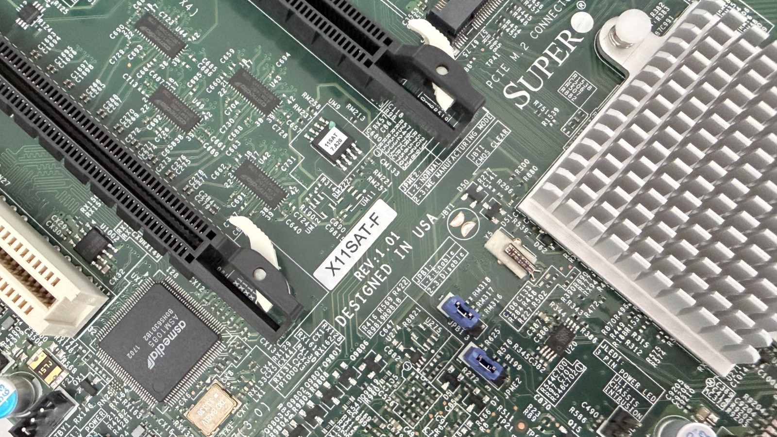 Supermicro X11SAT-F ATX W/Intel Xeon E3-1245 V5 @ 3.50GHZ, 16GB DDR4, I/O Shield