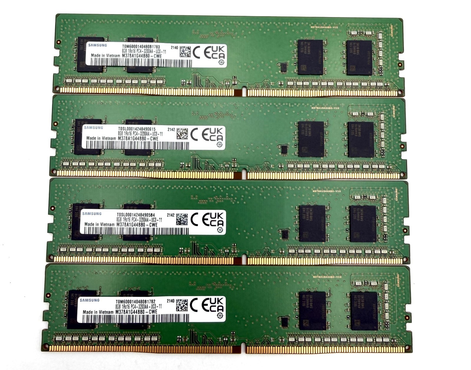 32GB KIT SAMSUNG M378A1G44BB0-CWE 8GB 1RX16 PC4-25600 DDR4 3200 8GB X 4 DIMMS