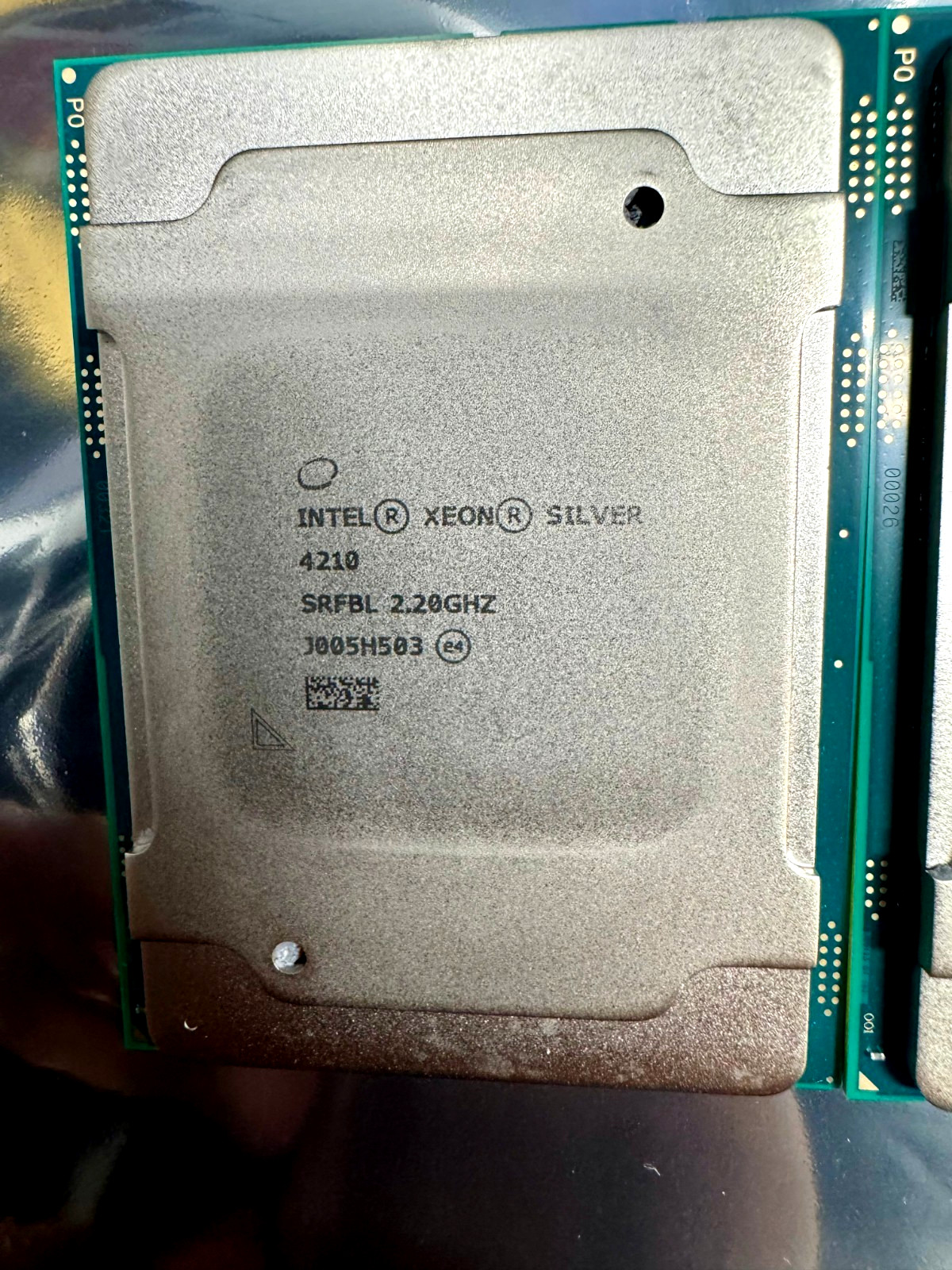 2 Intel Xeon Silver 4210 2.20GHz 10-Core LGA 3647 13.75 MB 85W CPU Processor