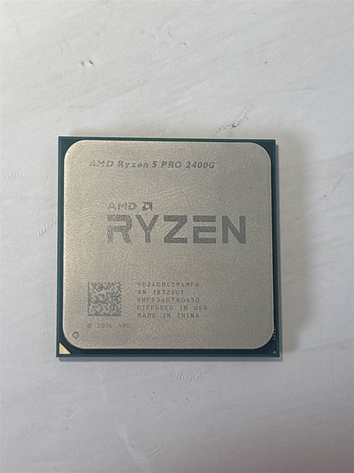 AMD Ryzen 5 Pro 2400G 3.6GHz Socket AM4 CPU YD240BC5M4MFB