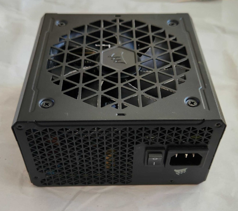 Corsair RM750e ATX Power Supply (Fully Modular) + cables and original packaging