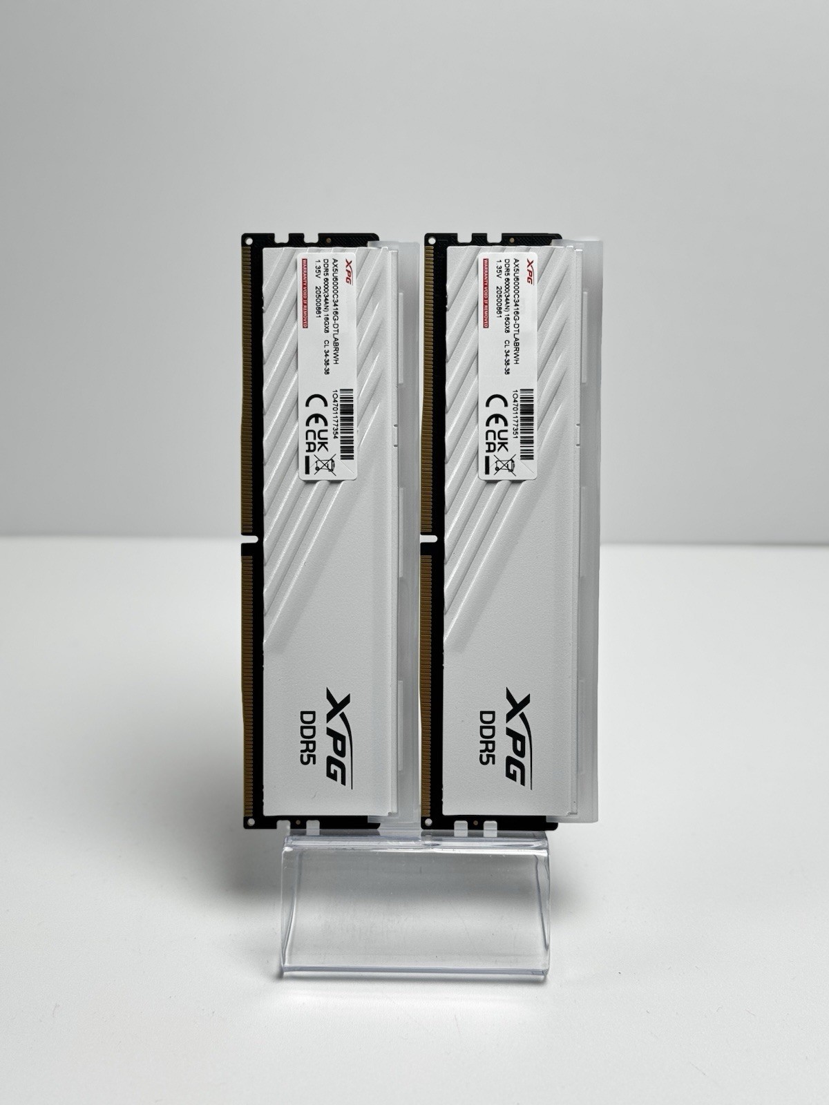 XPG LANCER BLADE RGB 32GB (2 x 16GB) DDR5 6000 UDIMM DESKTOP RAM – WHITE