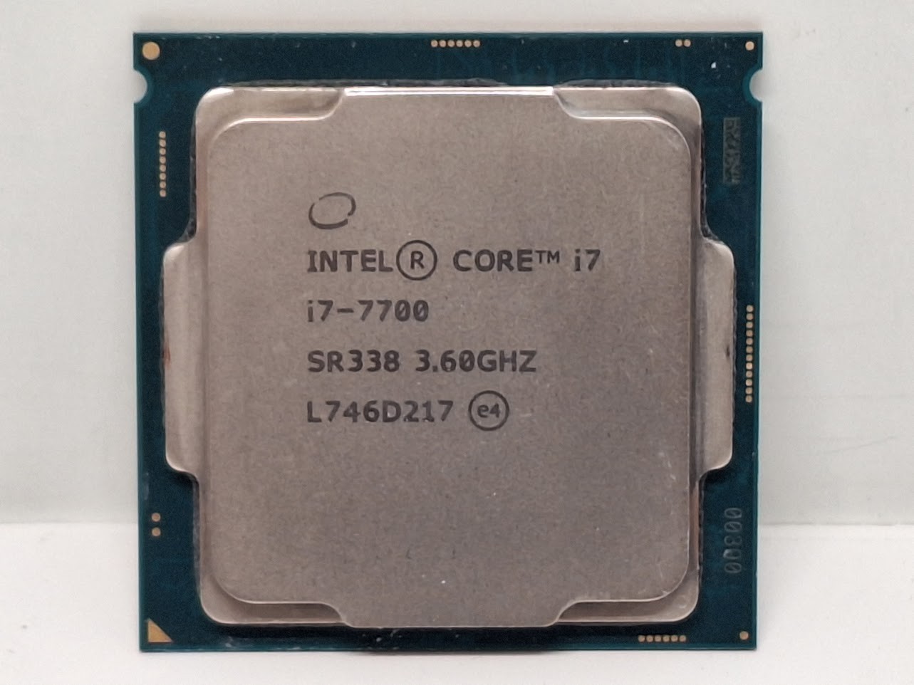 Intel Core i7-7700 SR338 3.6GHz 8MB Cache 4-Core Desktop CPU Processor