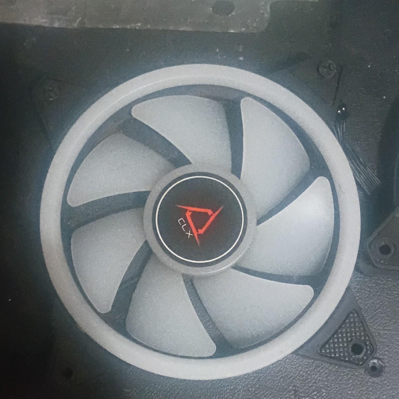 CLX 120mm Case Fan White LED 3-Pin 12V Hydraulic 39 CFM 1000 RPM FD12025S1L1-A