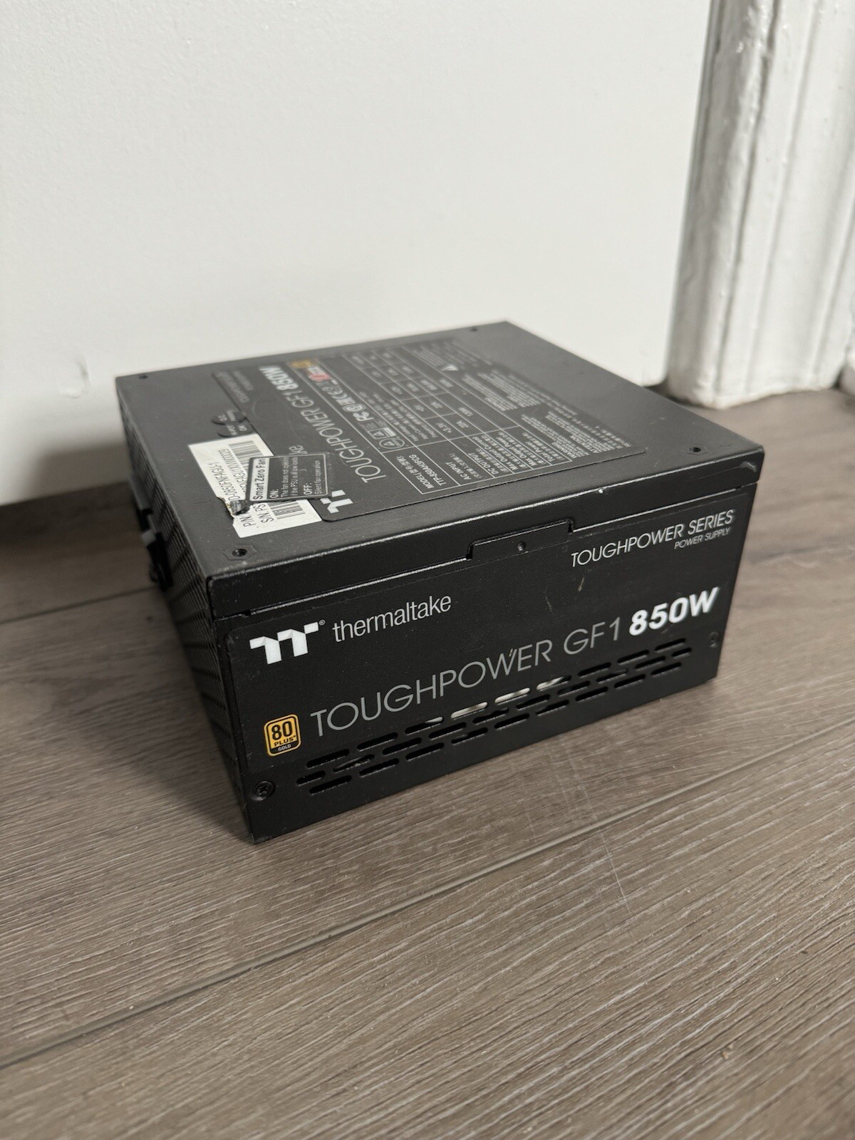 Thermaltake Toughpower GF1 850W 80 PLUS Gold PSU For PARTS or Repair!