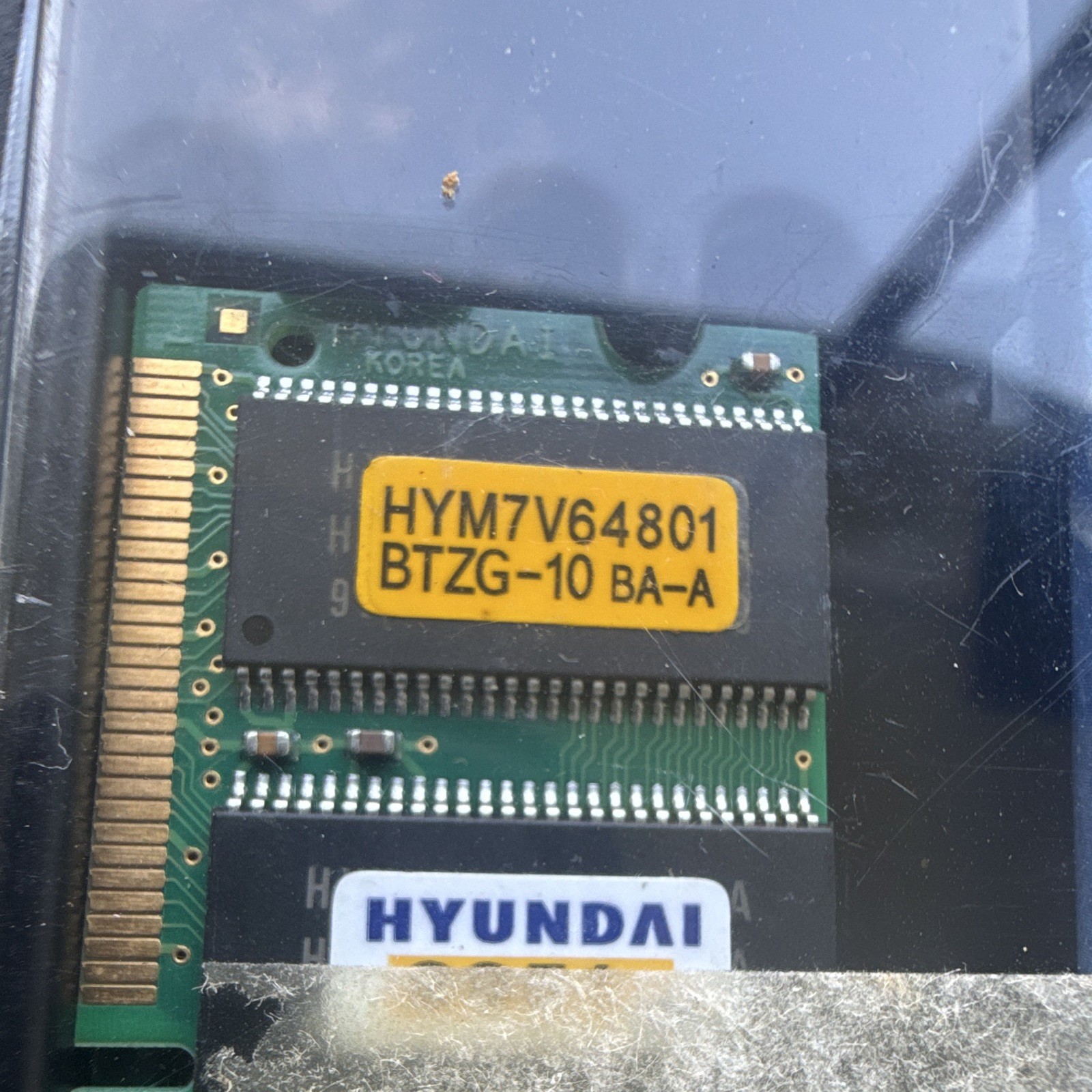 Hyundai ValueRAM 128MB PC-100 SDR SDRAM 144-Pin SO-DIMM Non-ECC Unbuf
