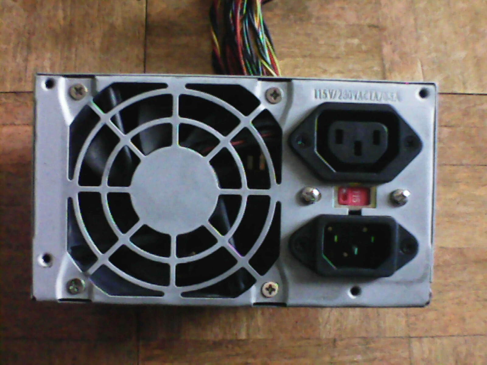 MAX POWER 300W COMPUTER Power Supply AC115/230V,50/60Hz 7.5A/5A
