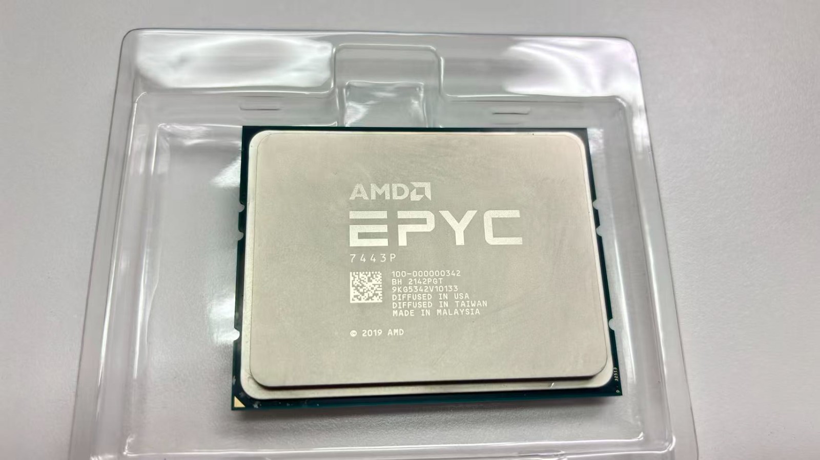 AMD EPYC 7443P 24-Core 48-Thread 2.85GHz SP3 Milan Server CPU 100-000000342 Test