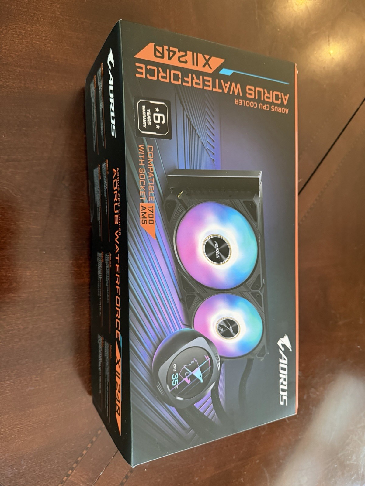 AORUS WATERFORCE II 2 240 Liquid CPU Cooler, 240mm Radiator LCD Screen