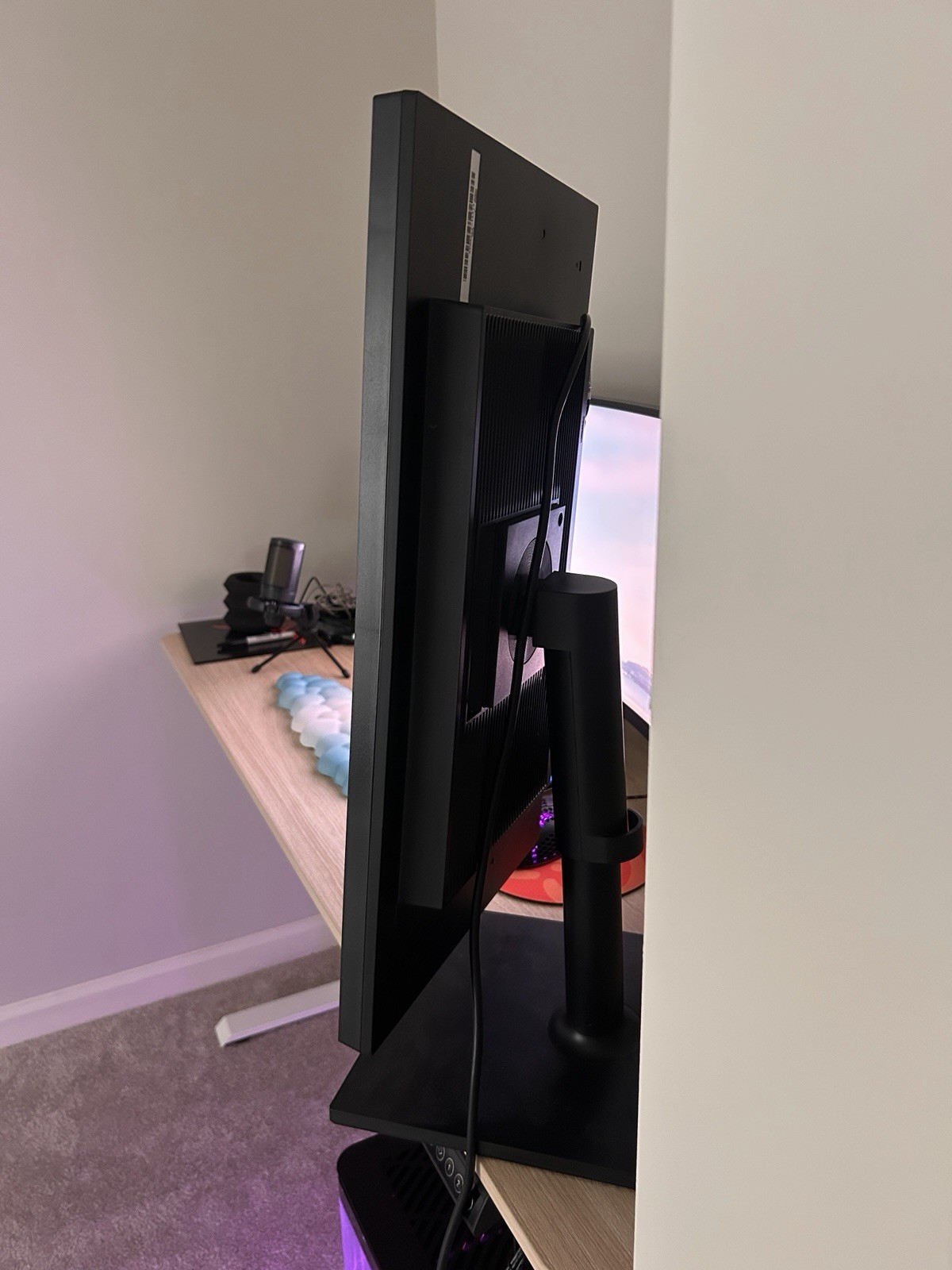 Black RGB Lighting PC Computer Case for Desktop PC Build with Samsung monitors