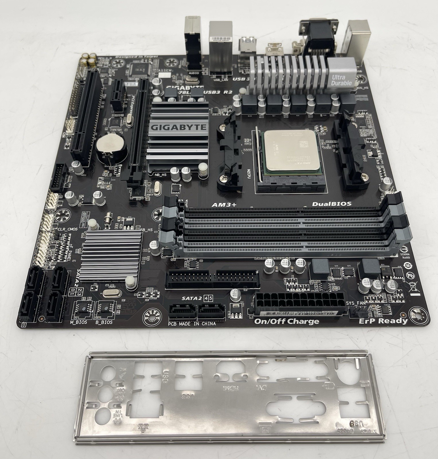 Gigabyte GA-78LMT-USB3 R2 Motherboard w/ AMD FX-6300 6 Core 3.50GHz CPU & IO