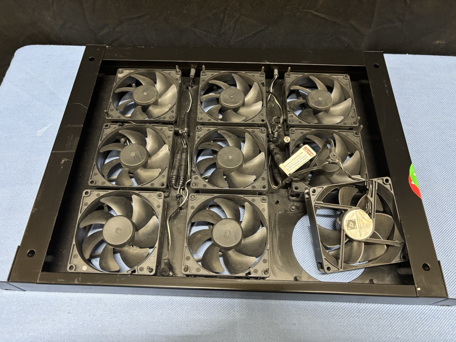 Cool Components CP-CC-9FN 9 Fan Cooling Unit Tested, No Power supply
