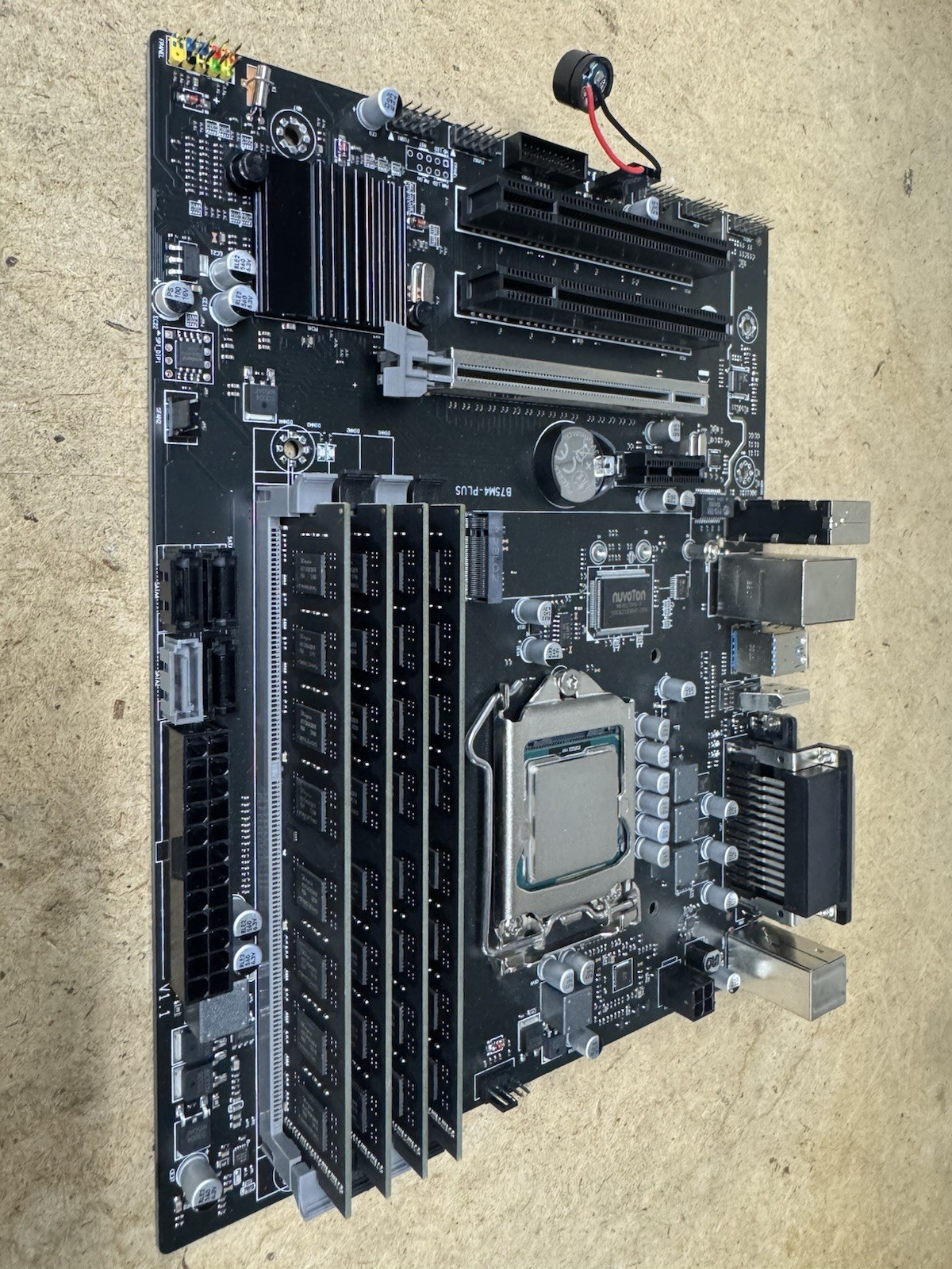 Asus B75M4-PLUS Mobo + Intel i7-3770 CPU + 32GB DDR3 RAM + GTX650 GPU Combo