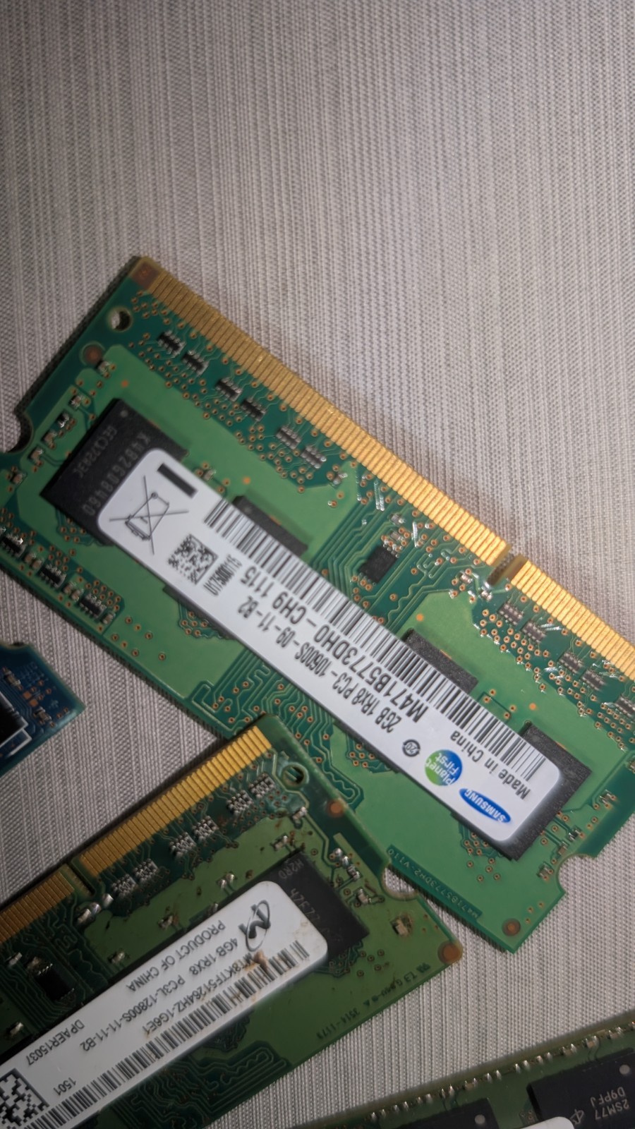 Samsung Crucial Hynix ADATA Micron SO-DIMM DDR2/DDR3/DDR4 RAM 8x 2GB/4GB Modules