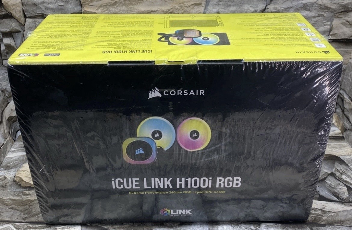 CORSAIR iCUE LINK TITAN 240 RX Liquid CPU Cooler NEW and Sealed.
