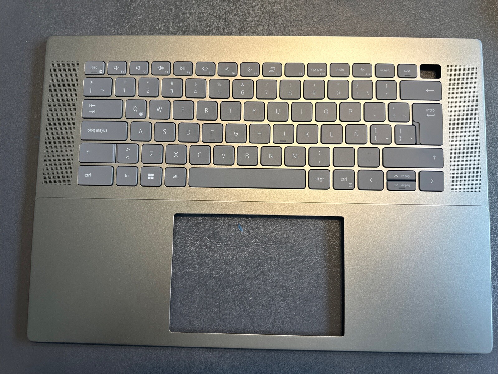 Spanish Brand New Dell Inspiron 16 5620 5625 Palmrest Kbd Hj5pc 0hj5pc 0WFGH5 N3
