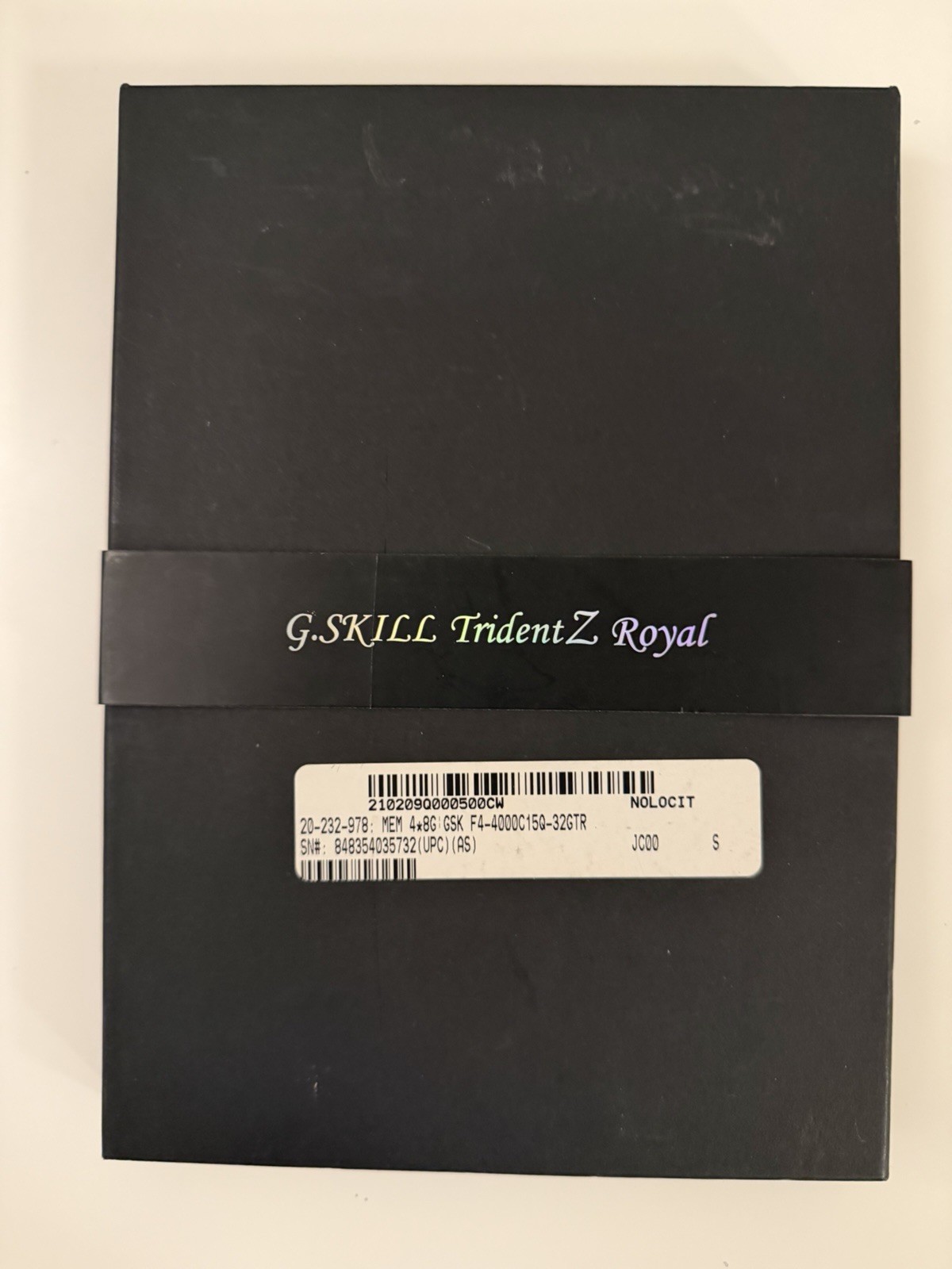 G.SKILL Trident Z Royal DDR4-4000 32GB (4x8GB) DIMM F4-4000C15Q-32GTRS