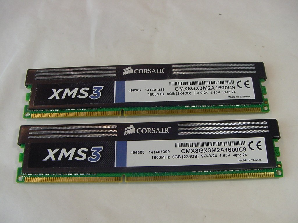 COMPUTER MEMORY – 8GB (2X4GB) CORSAIR DDR3 XMS3 CMX8GX3M2A1600C9