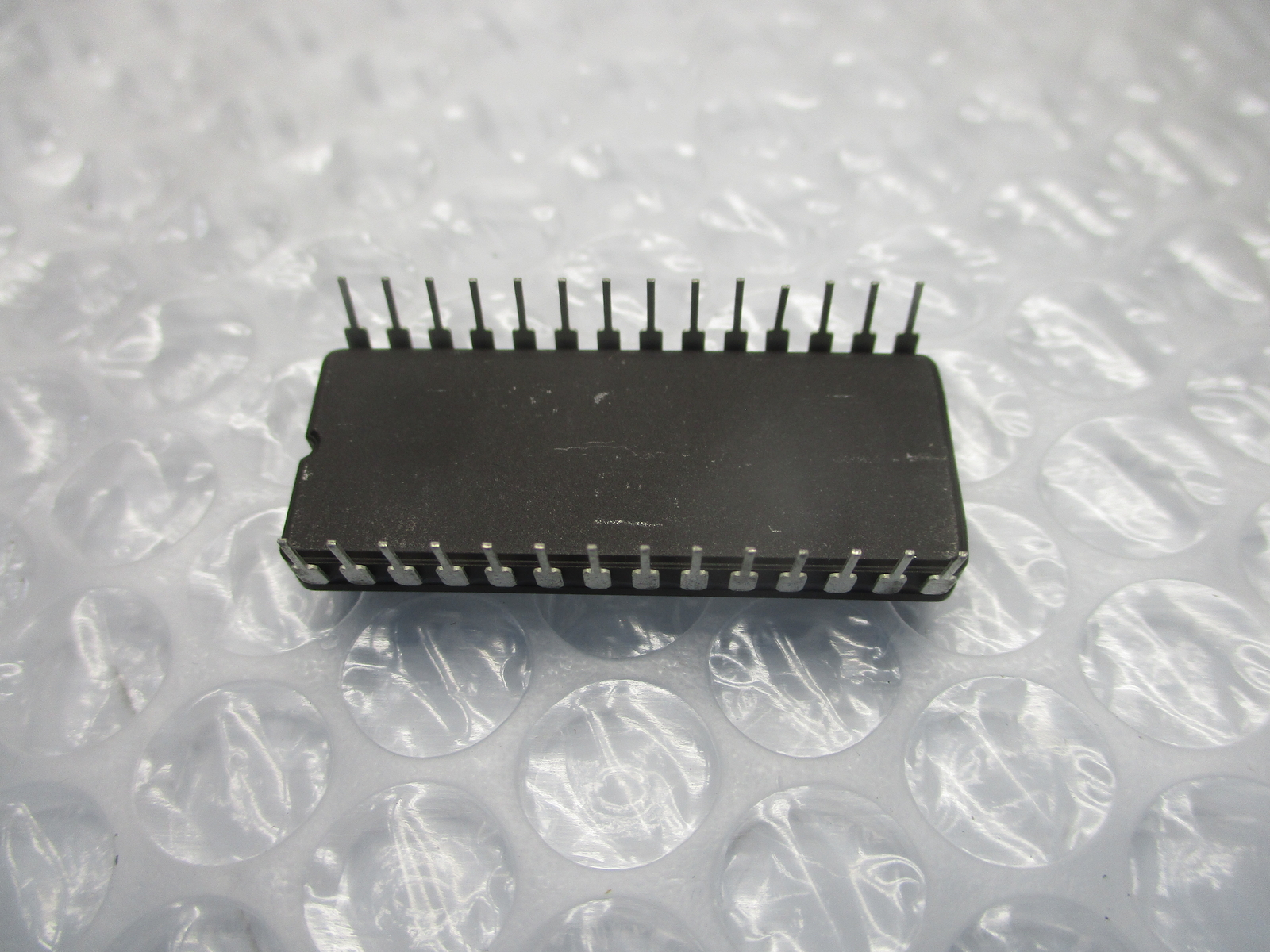 AMD AM27C64-150DC INTERGRATED CIRCUIT LOT OF 6 NSNP