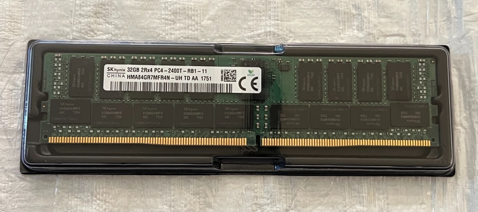 SK Hynix 32GB 2Rx4 PC4-2400T PC4-19200 RDIMM Server Memory HMA84GR7MFR4N-UH
