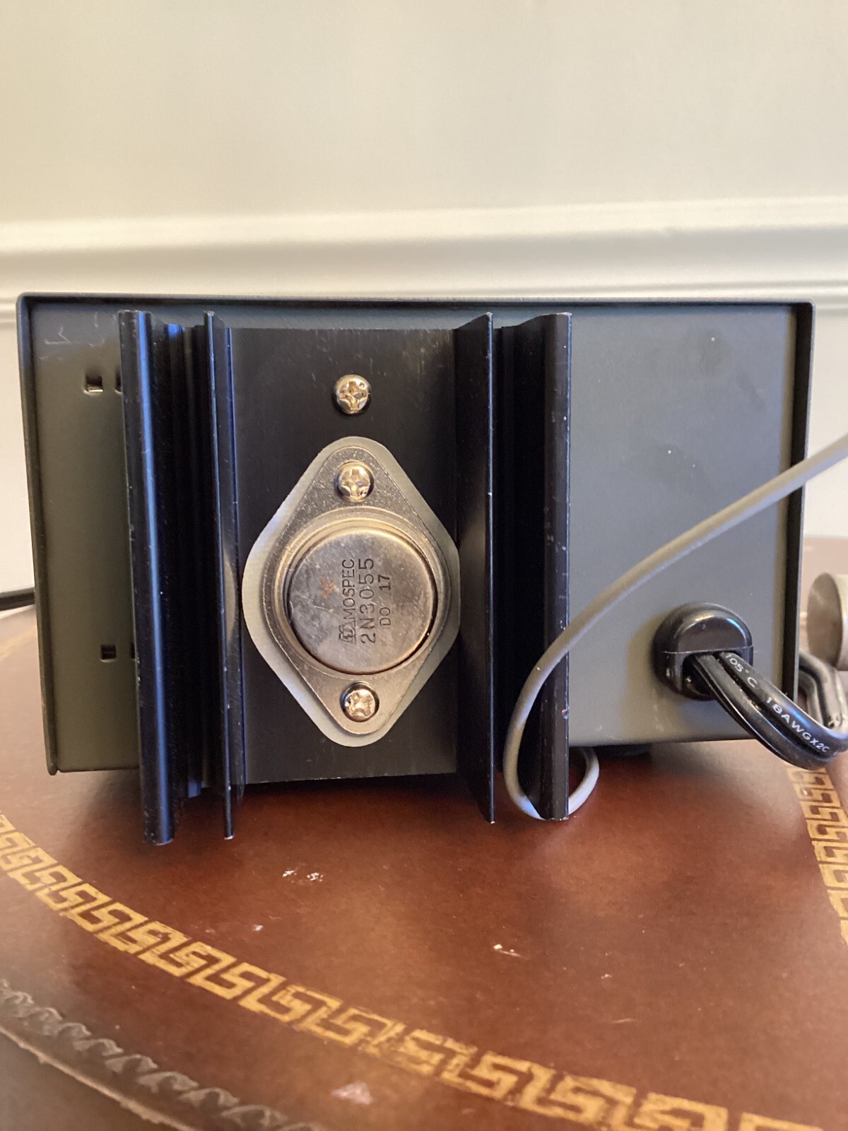 ETI Precision Regulated DC power Supply Model DE301 Powers on