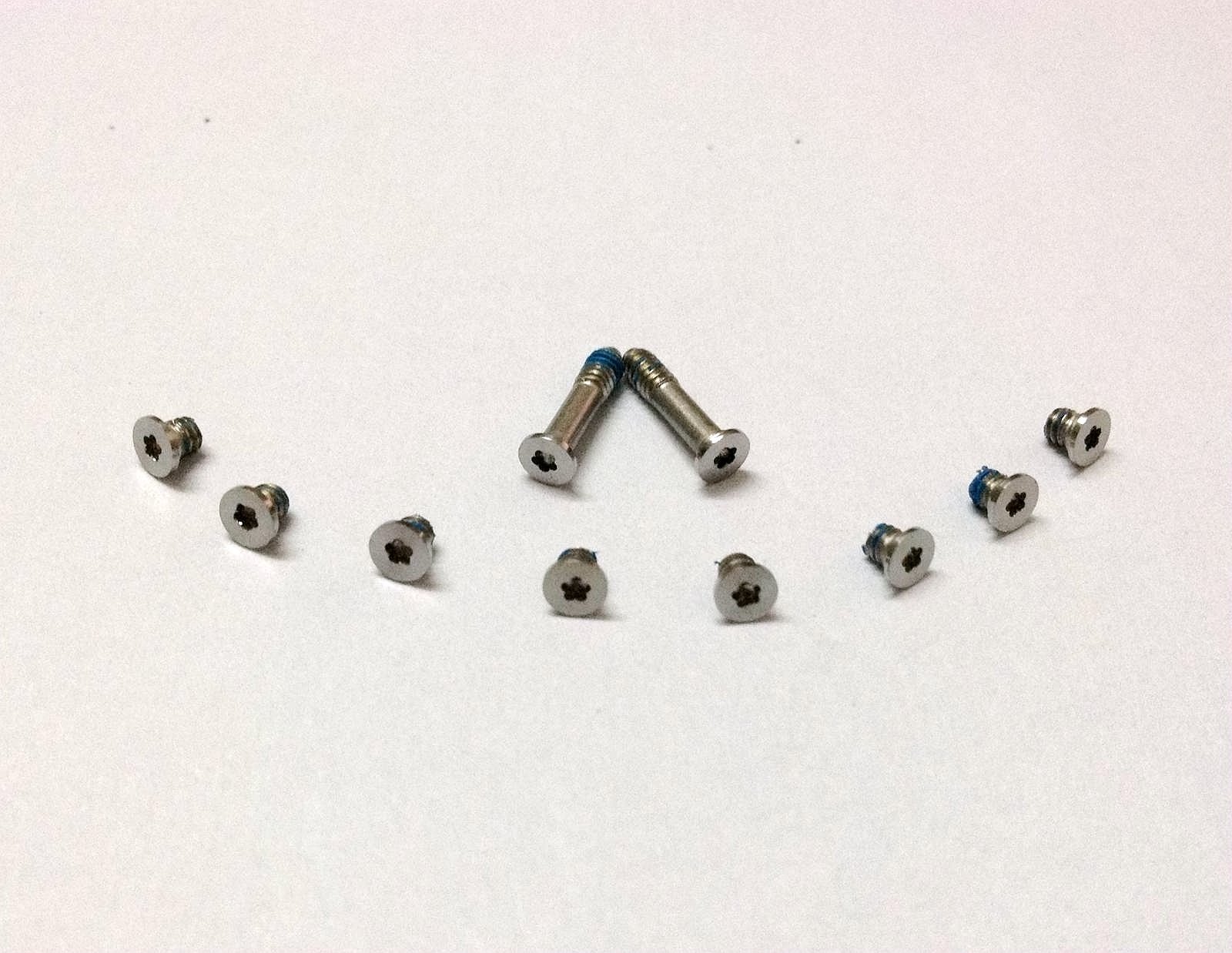 100pcs Bottom Case Screw For Apple MacBook Air 11″ 13″ A1370 A1369 A1465 A1466