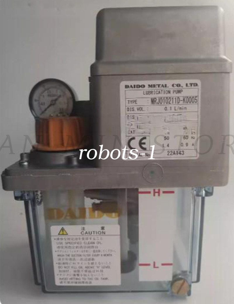 1PC Electric Lubrication Pump MRJ010211D-K0005 MRJ010211D-200V FedEx or DHL