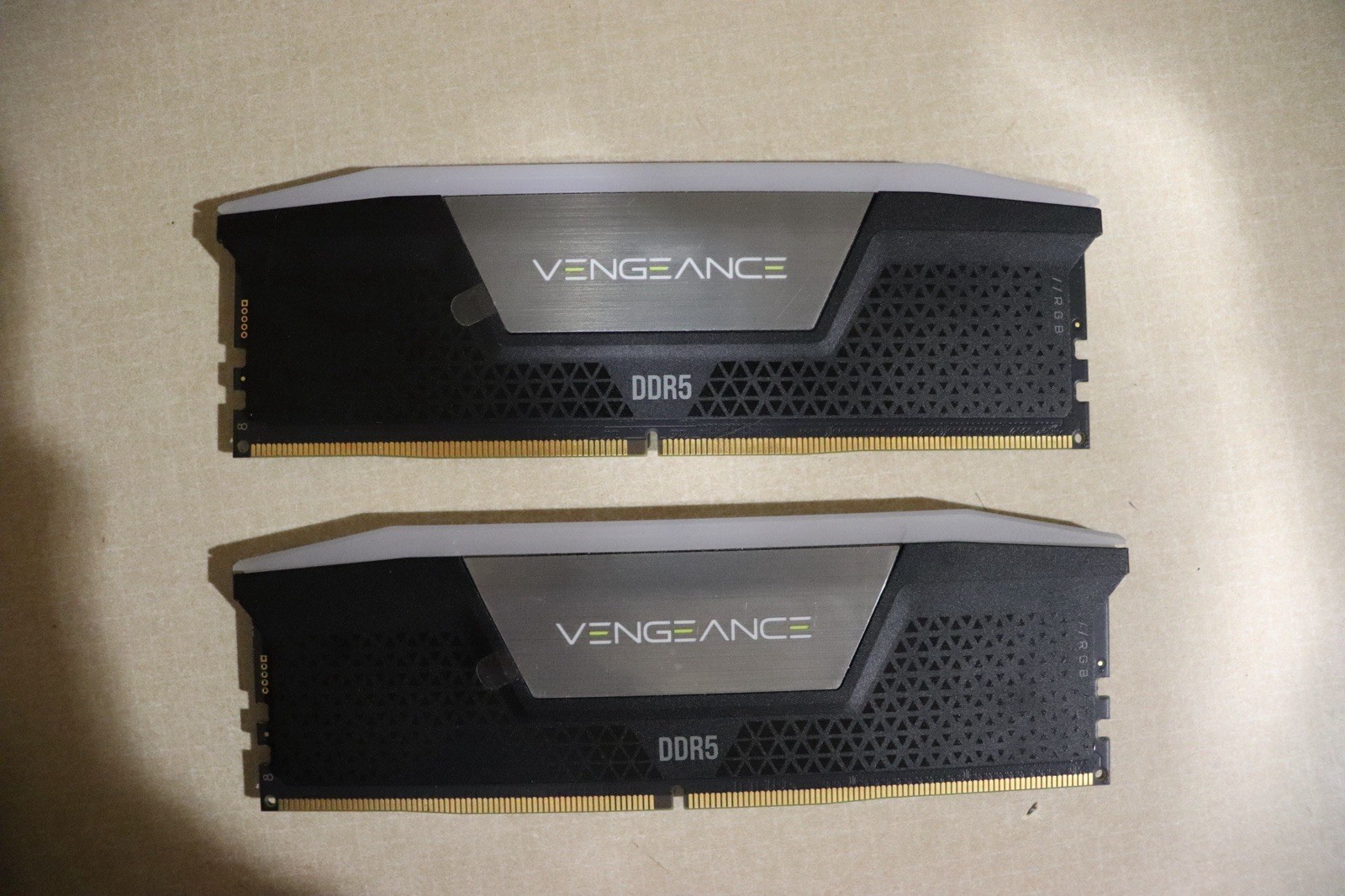 Corsair Vengeance DDR5 SDRAM 32GB (2x16GB) 6000MT/s 288-Pin DIMM RAM Kit
