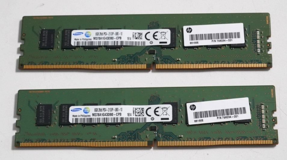 Samsung 16GB (2 x8GB) M378A1G43DB0-CPB Desktop PC Memory RAM -Very Good