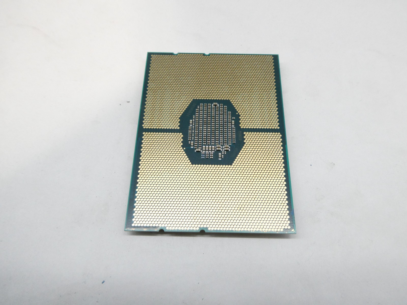 Intel Xeon Gold 5220R 2.2GHz Processor 24-Core Socket LGA3647 SRGZP