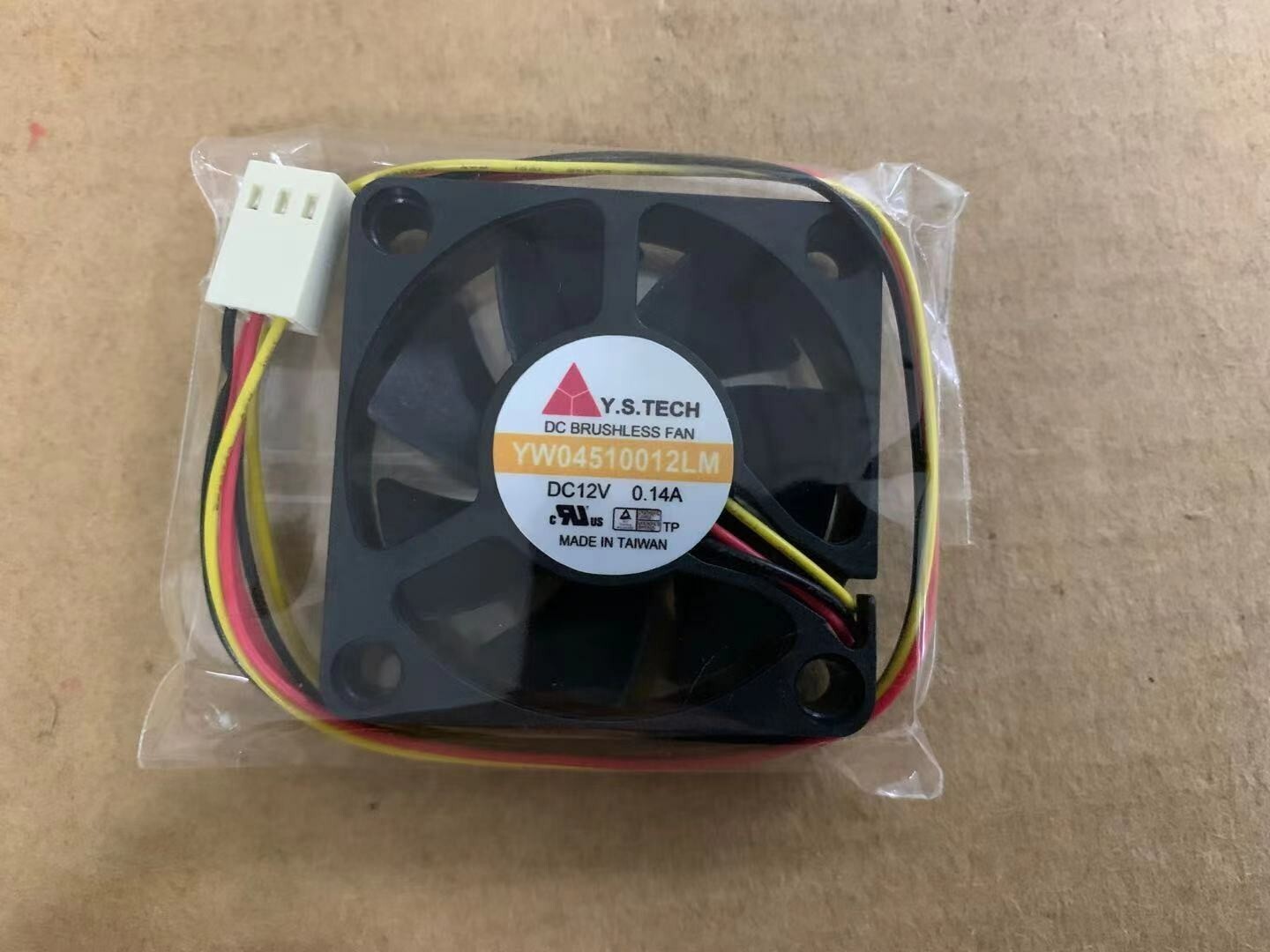 Y. S.TECH 4.5cm 12V 0.14A YW04510012LM Automotive Power Amplifier Cooling Fan