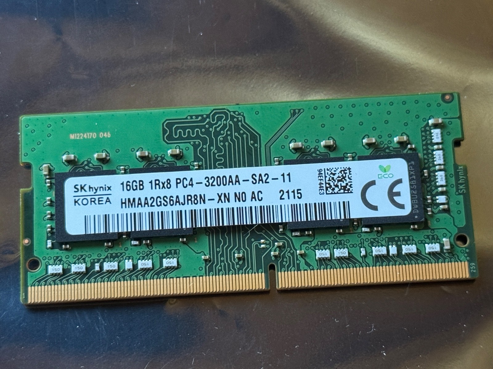 SK Hynix So-dimm 16GB 1Rx8 PC4-3200aa-sa2-11 HMAA2GS6AJR8N