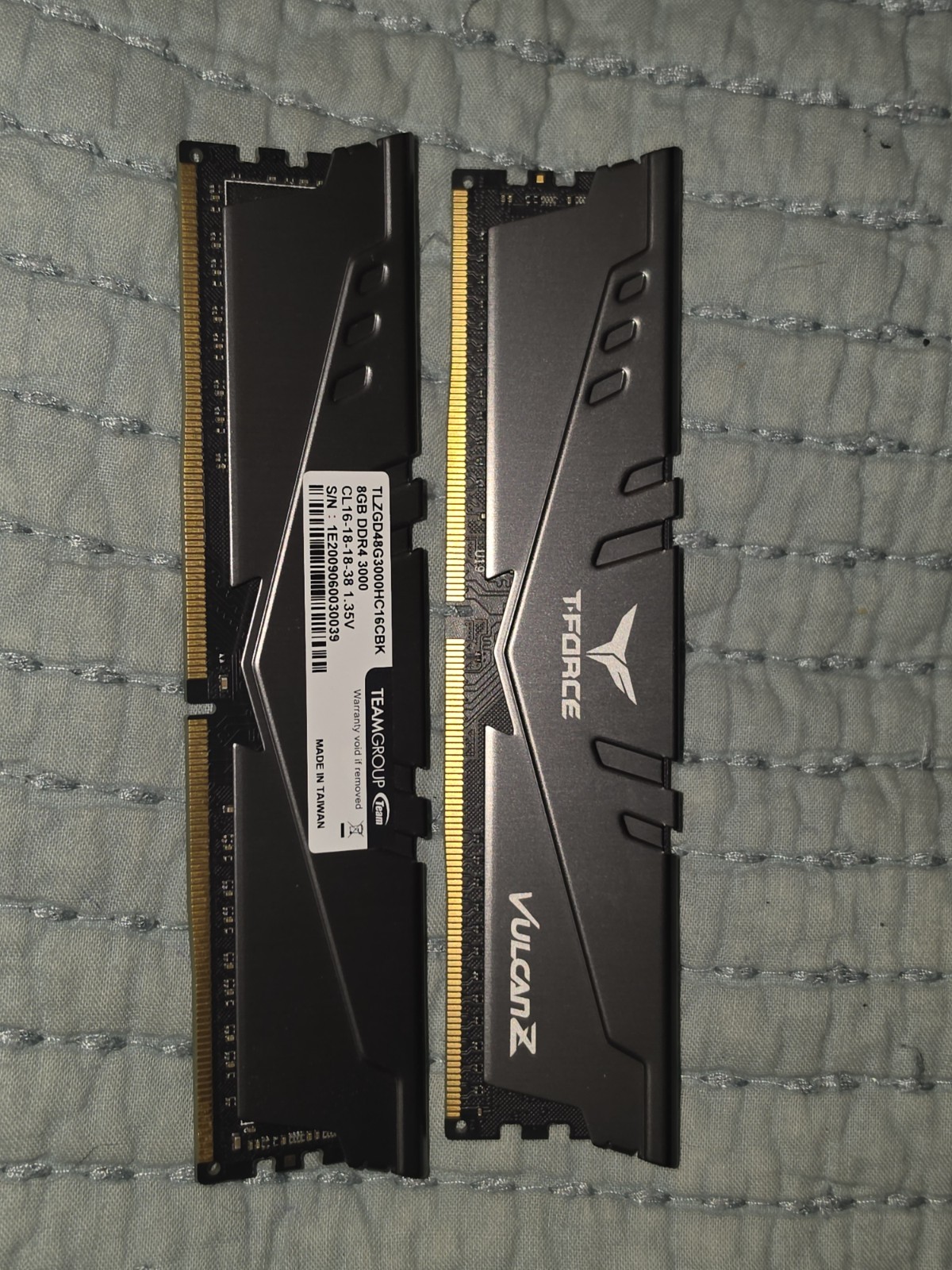 TeamGroup T-Force Vulcan Z 16GB (2x8GB) RAM DDR4 3200MHz TLZGD48G3200HC16CBK