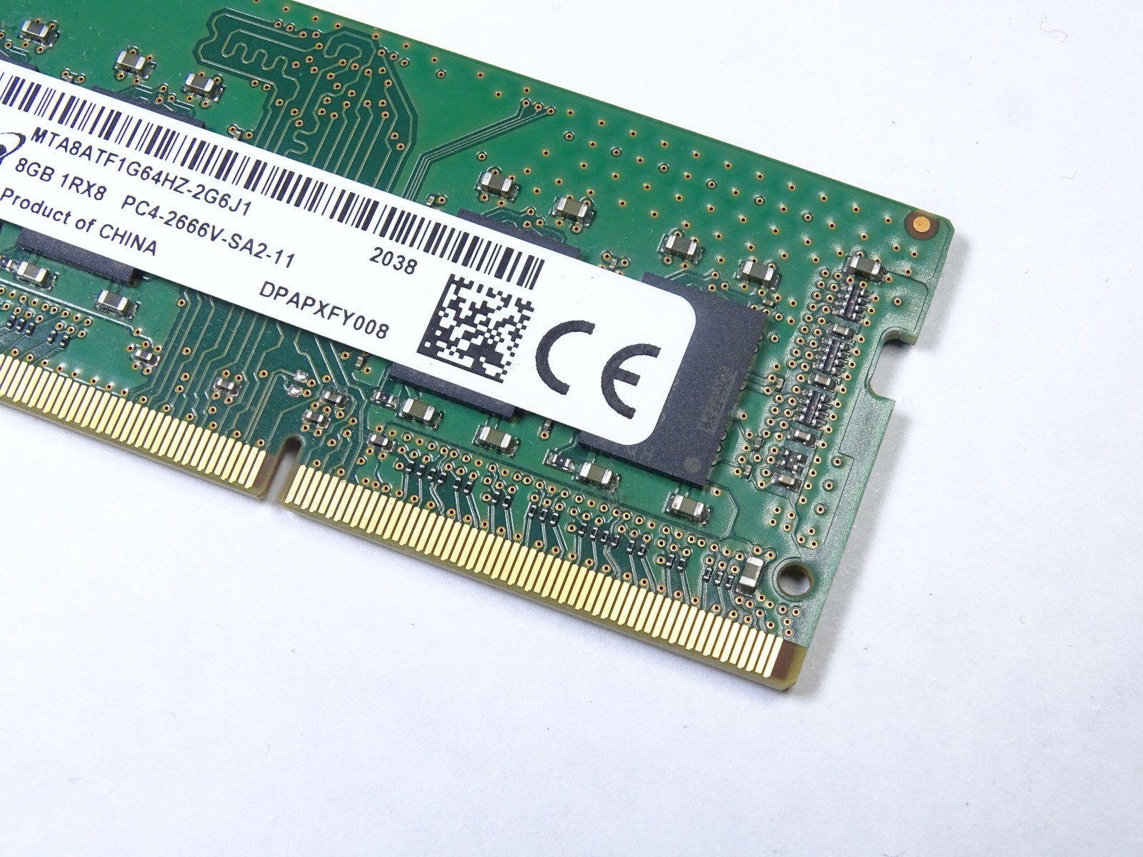 Micron 8GB DDR4-2666 PC4-21300 260-Pin SO-DIMM Laptop RAM MTA8ATF1G64HZ-2G6J1